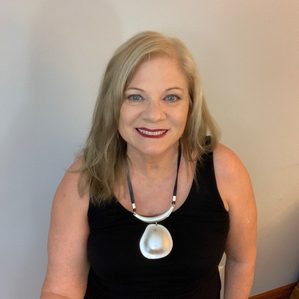 Meet your Posher, Carol